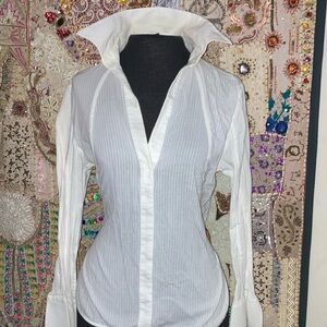 Women's White Collared Top